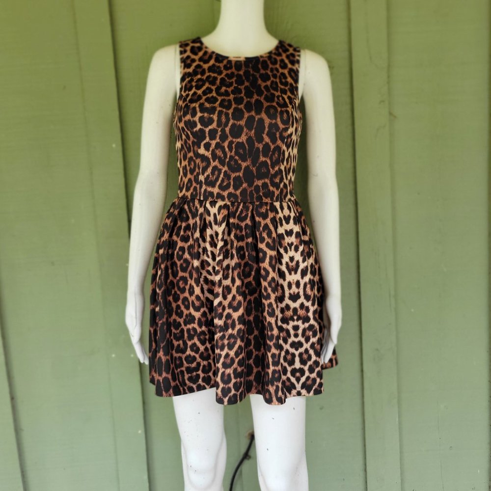 TOPSHOP Leopard Print Skater Style Dress US 4